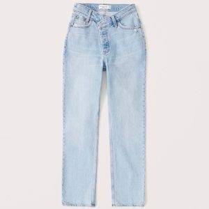 Abercrombie V-waist Dad Jeans